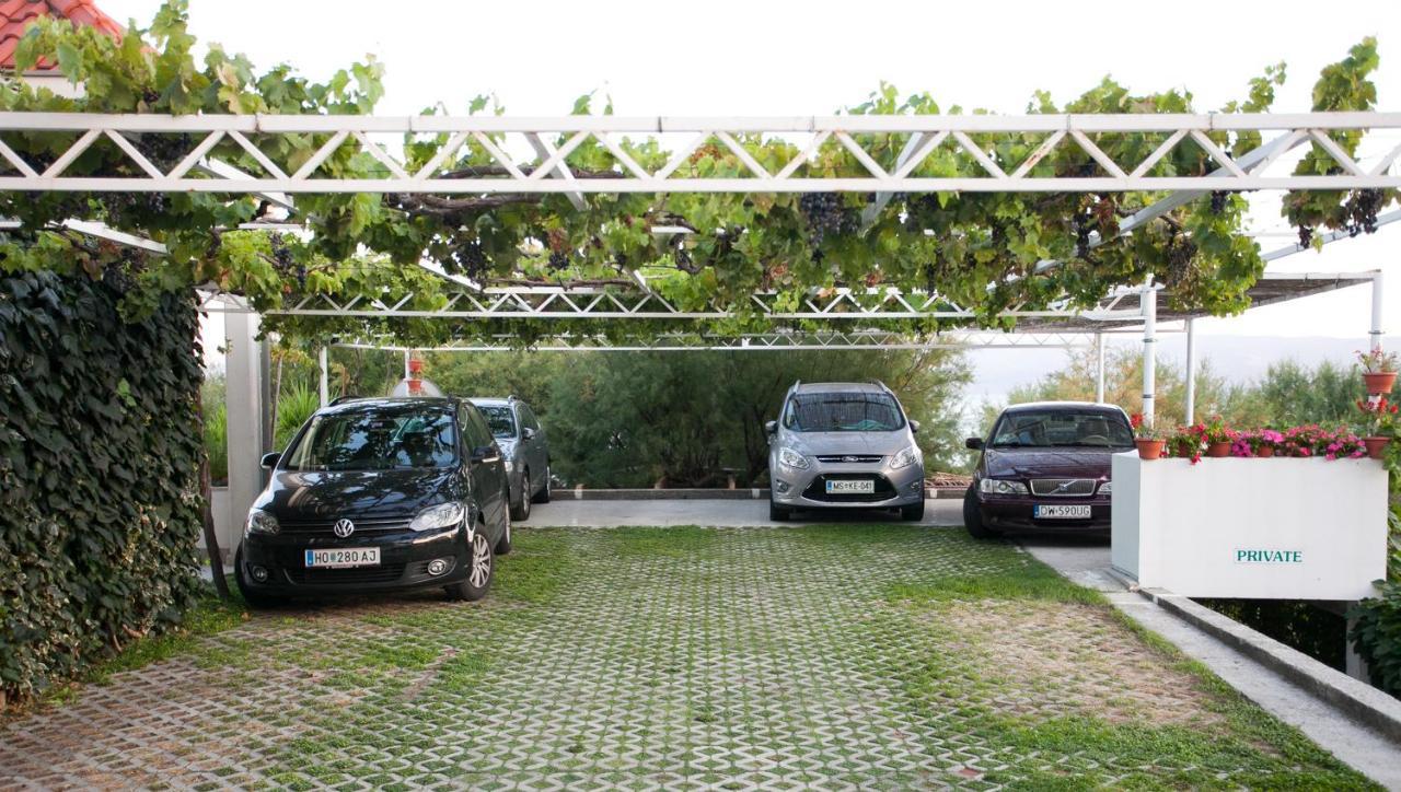 Anastazija Sea View Apartment Omis Luaran gambar