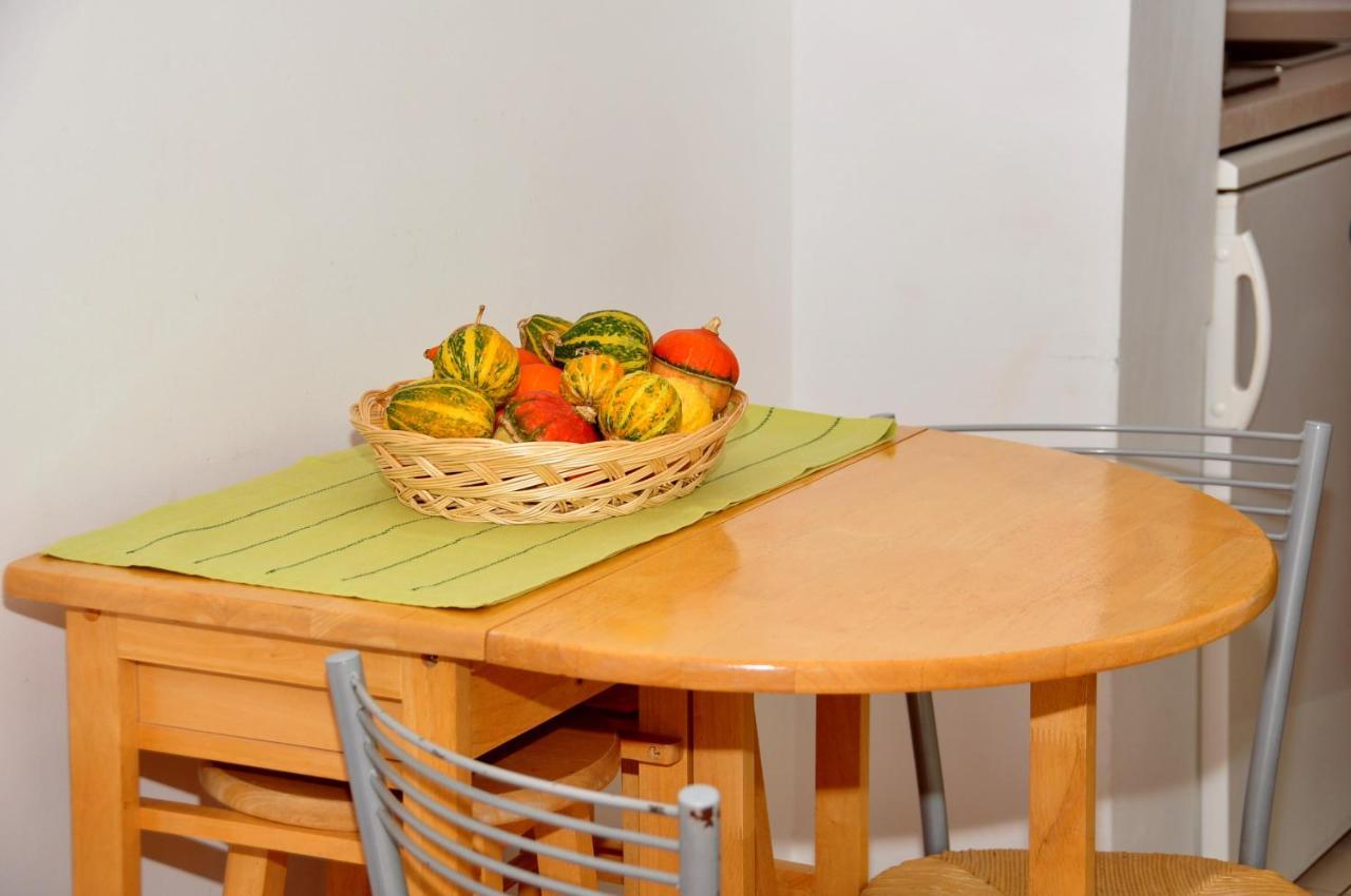 Anastazija Sea View Apartment Omis Luaran gambar